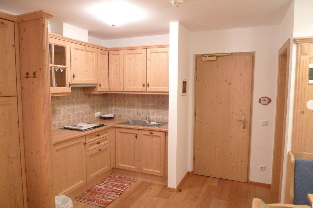 Family And Wellness Residence Ciasa Antersies San Cassiano (Badia) Quarto foto