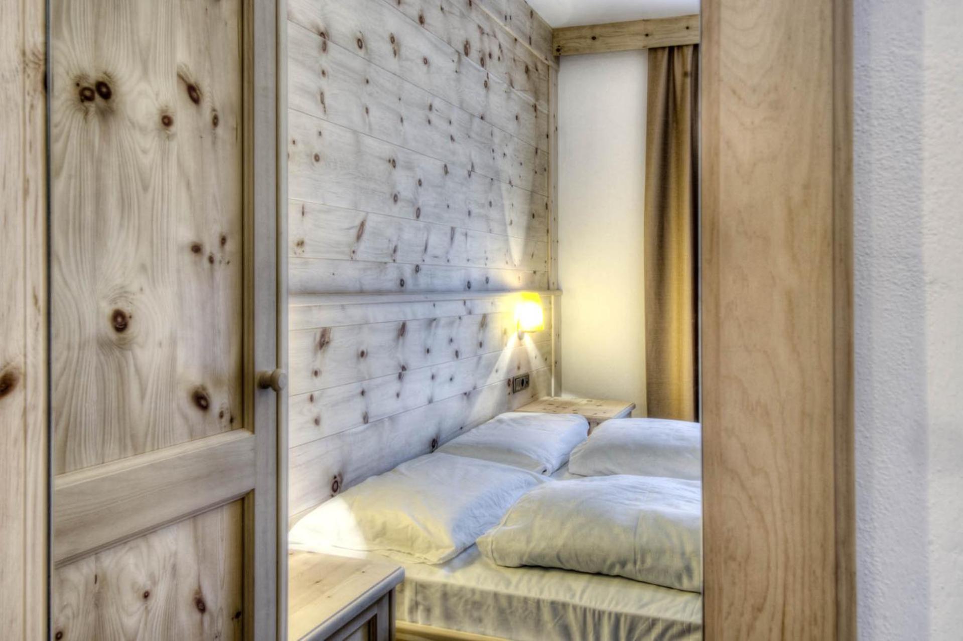 Family And Wellness Residence Ciasa Antersies San Cassiano (Badia) Exterior foto